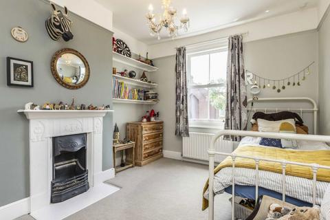 4 bedroom terraced house for sale, North Street, Old Isleworth TW7