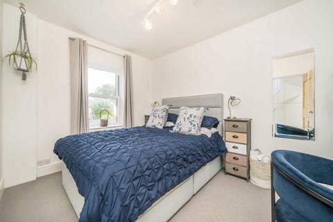 3 bedroom house for sale, St. Margarets Grove, St Margarets TW1