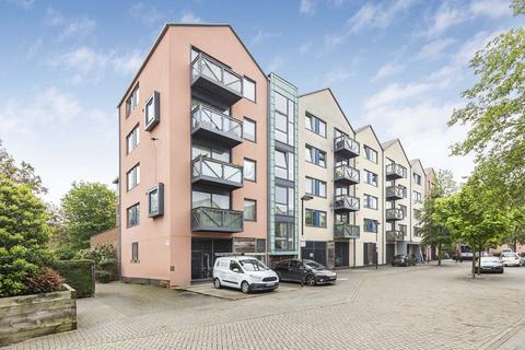 1 bedroom flat for sale, Union Lane, Old Isleworth TW7