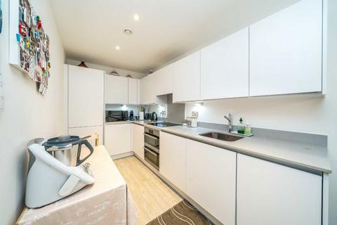 2 bedroom maisonette for sale, Swan Street, Old Isleworth TW7