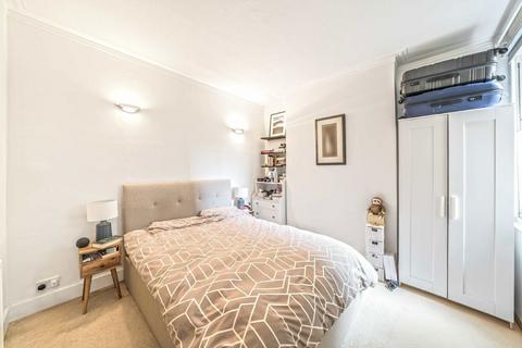 2 bedroom flat for sale, Winchester Road, St Margarets TW1