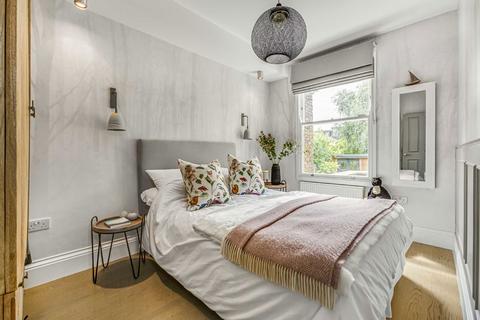 25 Worple Road, Isleworth, TW7 7AT