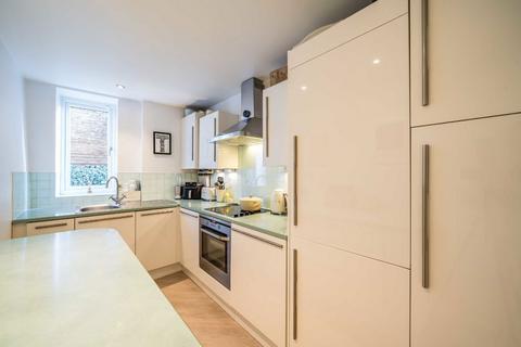 2 bedroom flat for sale, Amyand Park Road, Twickenham TW1