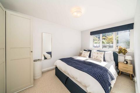 2 bedroom flat for sale, Amyand Park Road, Twickenham TW1