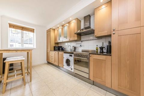 2 bedroom flat to rent, Park Road, East Twickenham TW1