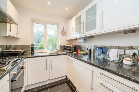 2 bedroom flat for sale, Park House Gardens, East Twickenham TW1