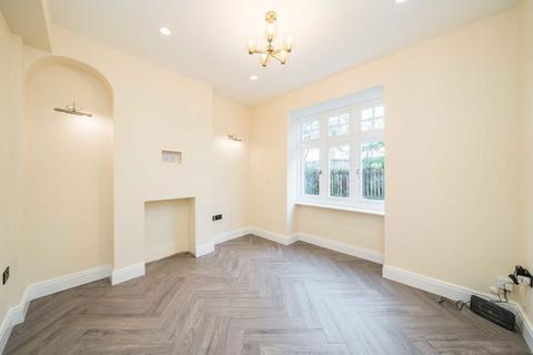 3 bedroom house to rent, Amyand Cottages, St Margarets TW1