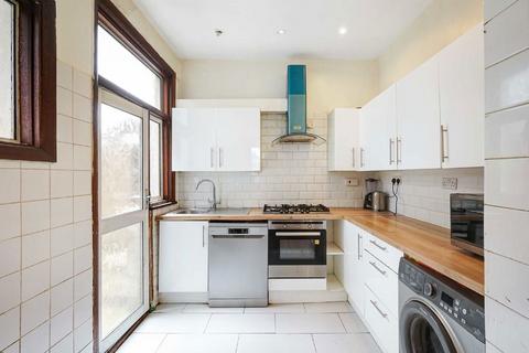 4 bedroom semi-detached house for sale, Wyatt Park Road, London SW2