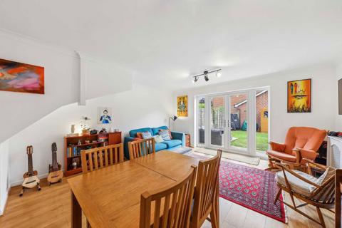 3 bedroom house for sale, Woodgate Drive, London SW16