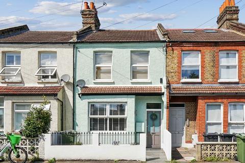 1 bedroom flat for sale, Hambro Road, London SW16