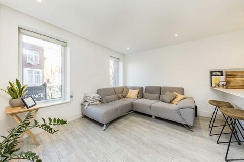 1 bedroom flat for sale, Gaumont Place, London SW2