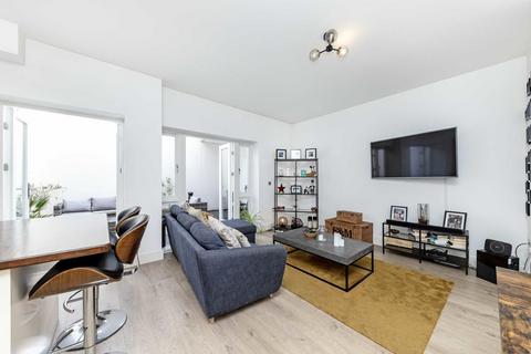 1 bedroom flat for sale, Ambleside Avenue, London SW16