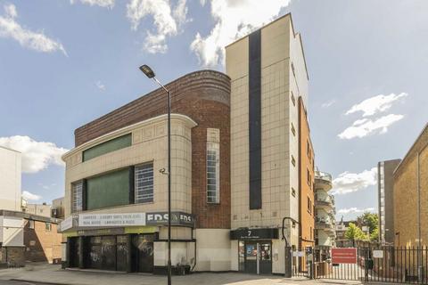 1 bedroom flat for sale, Streatham High Road, London SW16