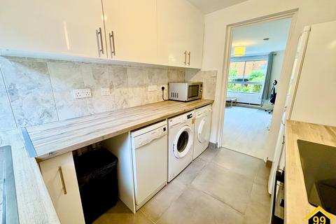 2 bedroom flat for sale, Homefield Park, Sutton, Surrey, SM1