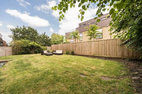 Flat 1, 15 Woodfield Avenue, London, SW16 1LL
