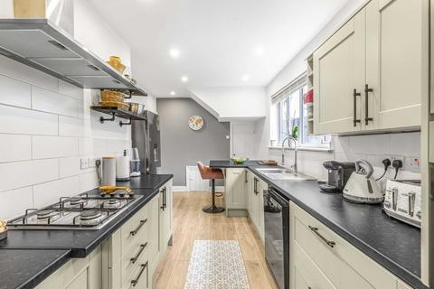 4 bedroom semi-detached house for sale, Rosedene Avenue, London SW16