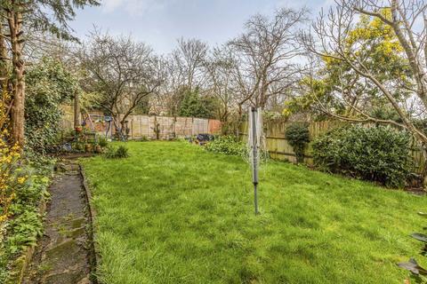 4 bedroom semi-detached house for sale, Rosedene Avenue, London SW16