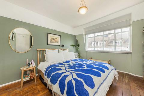 2 bedroom flat for sale, Streatham Hill, London SW2