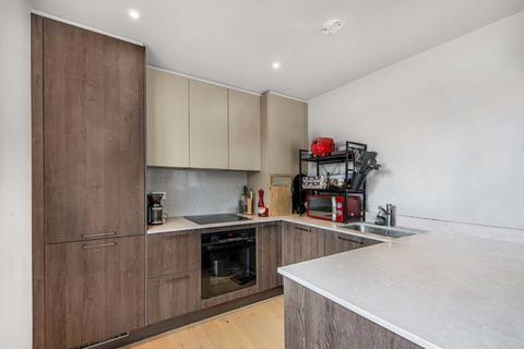 1 bedroom flat for sale, Knollys Road, London SW16