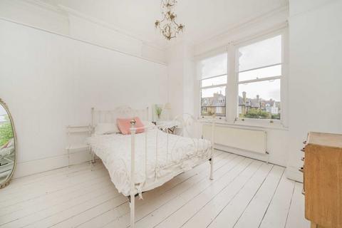 63 Palace Road, London, SW2 3LB
