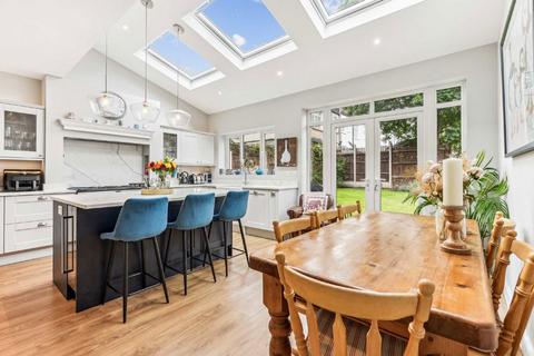 3 bedroom semi-detached house for sale, Ellison Road, London SW16