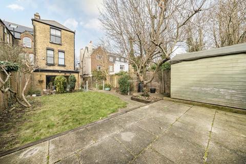 3 bedroom flat for sale, Lewin Road, London SW16