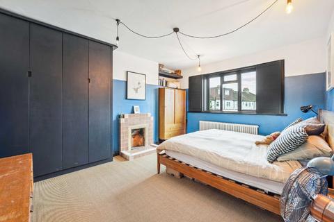 104 Strathbrook Road, London, SW16 3AZ
