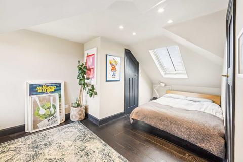 104 Strathbrook Road, London, SW16 3AZ