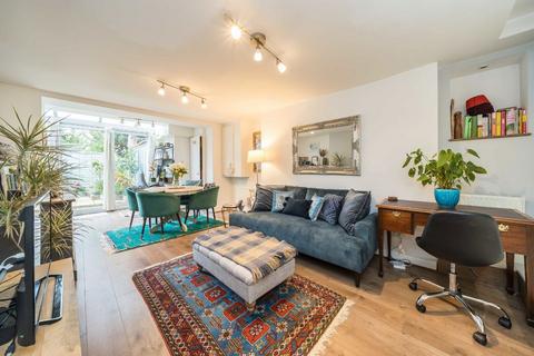 1 bedroom flat for sale, Knollys Road, London SW16