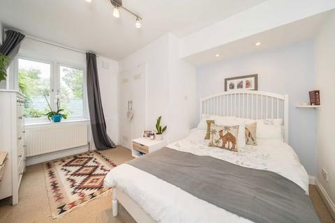 1 bedroom flat for sale, Knollys Road, London SW16