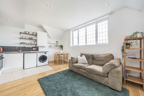 Flat 4, 59 Drewstead Road, London, SW16 1AA
