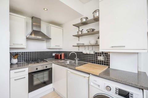 Flat 4, 59 Drewstead Road, London, SW16 1AA