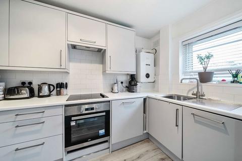 1 bedroom flat for sale, Streatham Place, London SW2