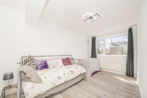 2 bedroom flat for sale, Christchurch Road, London SW2