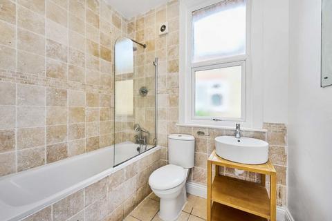 57 Amesbury Avenue, London, SW2 3AE