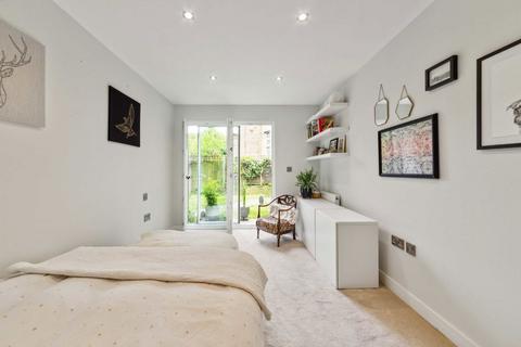 Flat 3, Harford Court, 3a Palace Road, London, SW2 3DY