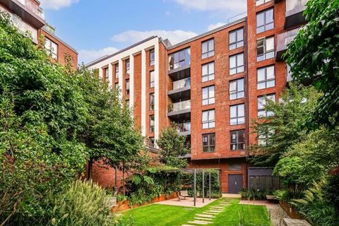 1 bedroom flat for sale, Gaumont Place, London SW2