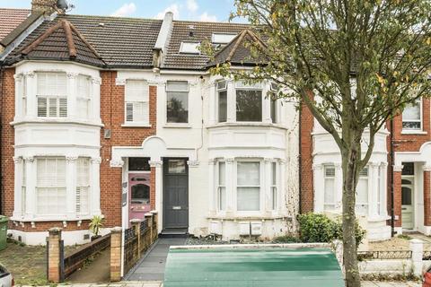 2 bedroom flat for sale, Gleneagle Road, London SW16