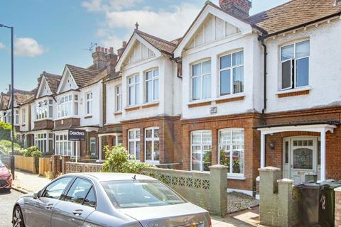 4 bedroom house to rent, Cricklade Avenue, London SW2