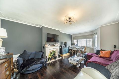 3 bedroom flat for sale, Beulah Hill, London SE19