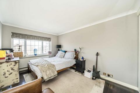 3 bedroom flat for sale, Beulah Hill, London SE19