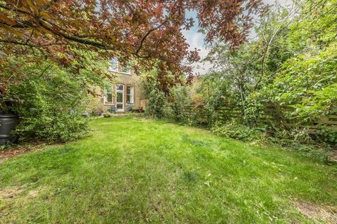 Flat 2, 3 Grasmere Road, London, SW16 2DA