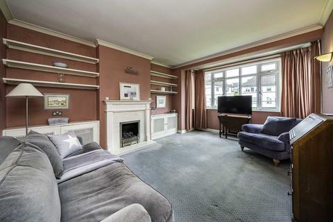 2 bedroom flat for sale, Thames Street, Sunbury-On-Thames TW16