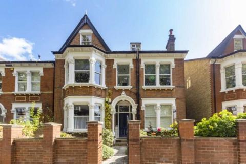 2 bedroom flat to rent, Mount Nod Road, London SW16