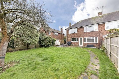 15 Pine Wood, Sunbury-on-thames, TW16 6SH