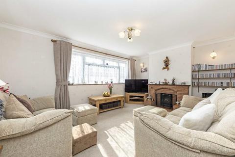 3 bedroom house for sale, Seymour Way, Sunbury-On-Thames TW16