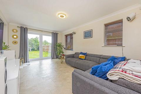 4 bedroom detached house for sale, Kenton Avenue, Sunbury-On-Thames TW16