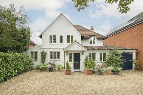 5 bedroom detached house for sale, The Avenue, Sunbury-On-Thames TW16