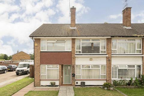 2 bedroom maisonette for sale, Oak Grove, Sunbury-On-Thames TW16