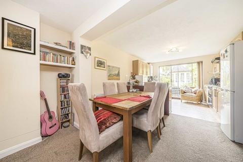 2 bedroom terraced house for sale, French Street, Sunbury-On-Thames TW16